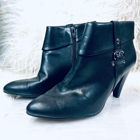 Apostrophe Faux LEATHER Heeled Bootie Boots - Picture 3 of 7